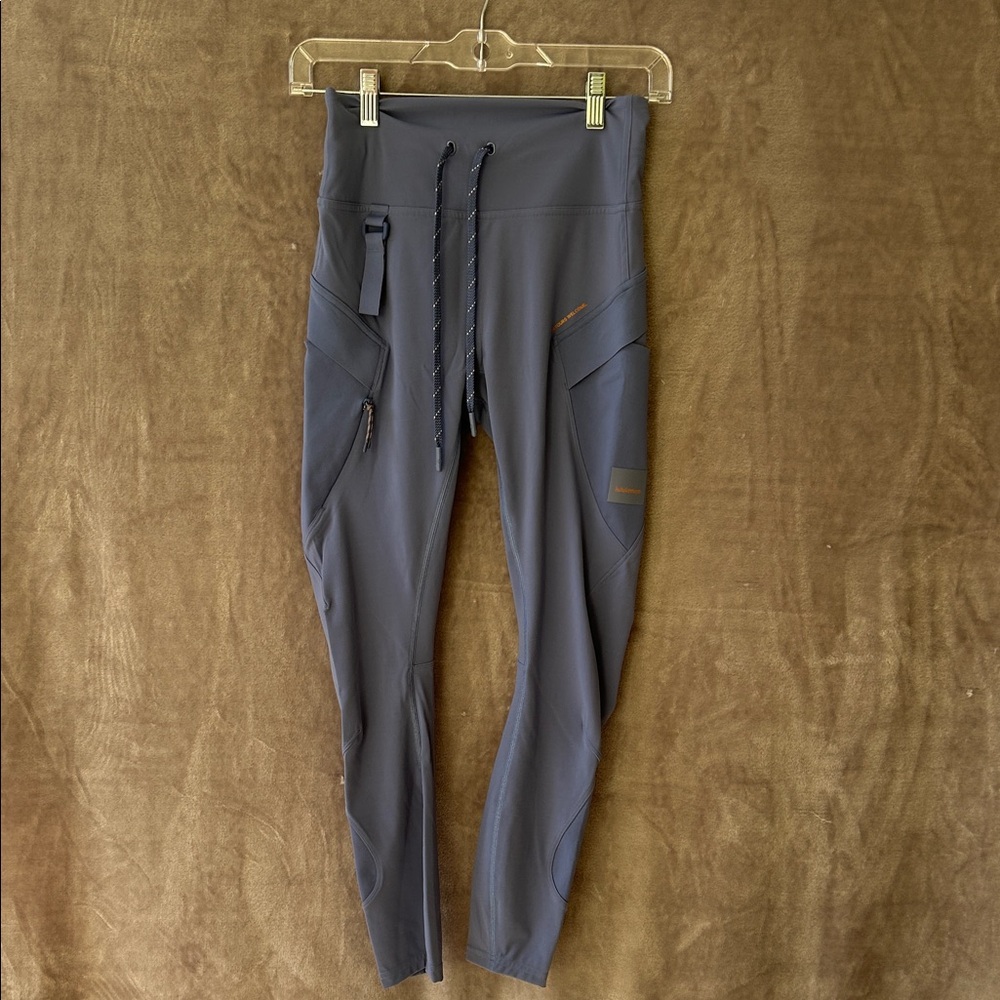 Lululemon Athletica Lavender Blue Athletic leggings